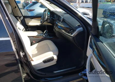 2014 BMW X5 xDrive35I z USA, uszkodzony, nr VIN 5UXKR0C5XE0K45836